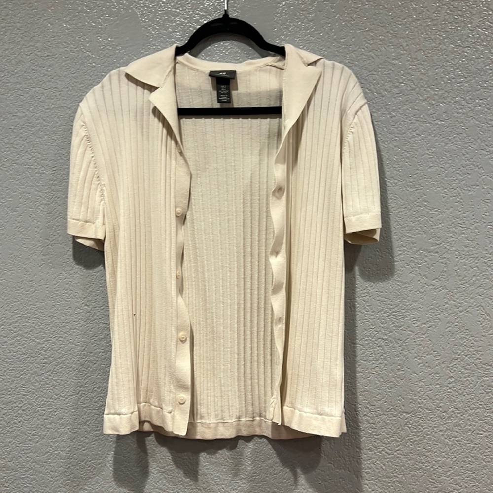 H&M Regular Fit Men Shirt in Small